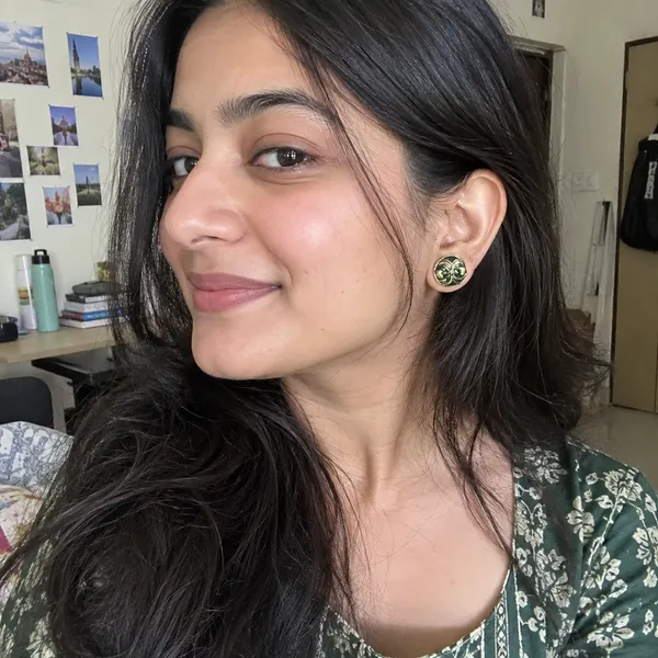Sneha Kulkarni — review photo